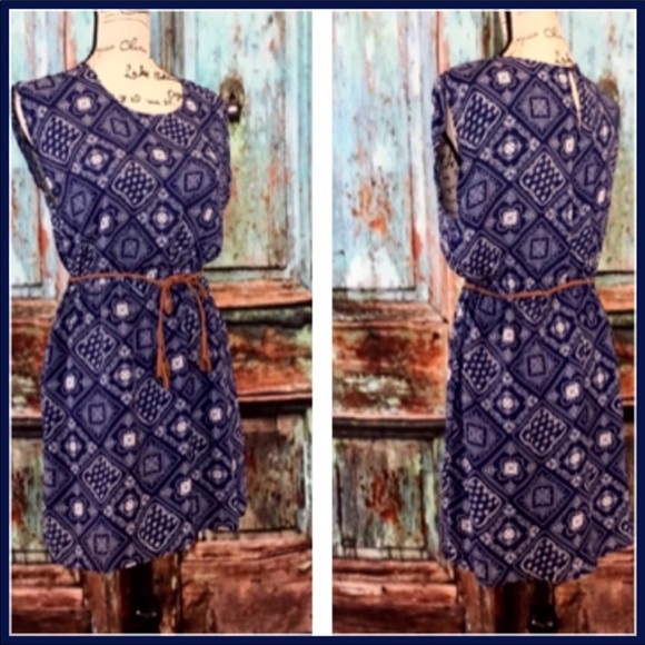 NEW Dress Multi Color Belt Sleeveless Medium - Picture 2 of 5